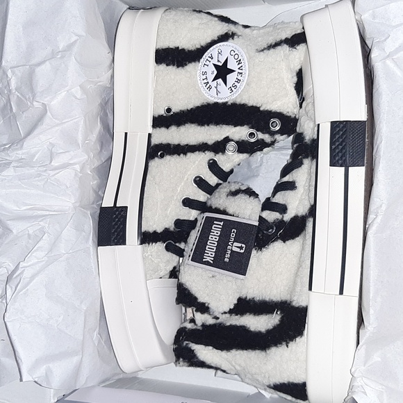 Converse TurboDrk High-Tops *NWT in Box* - Picture 11 of 14